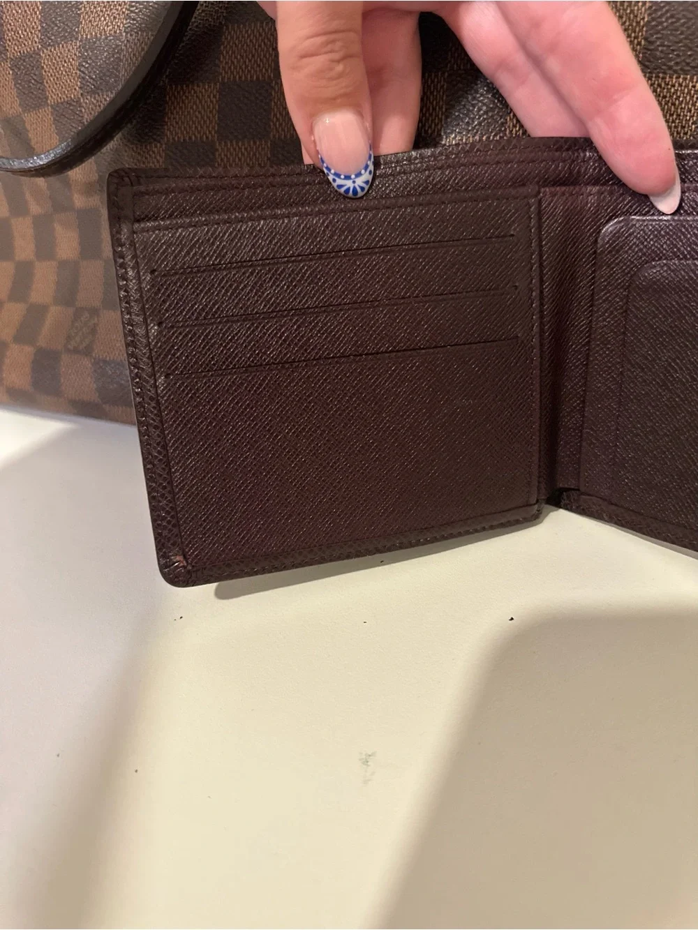 Vintage Men’s Louis Vuitton Taiga Leather Bifold Wallet